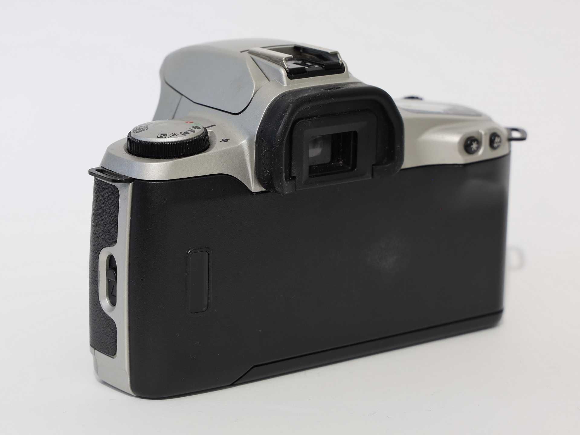 Лентов Canon EOS 500 N