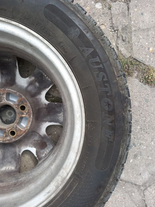 Алуминиеви джанти 14 ки и  гуми стават за сузуки балено и  голф 3