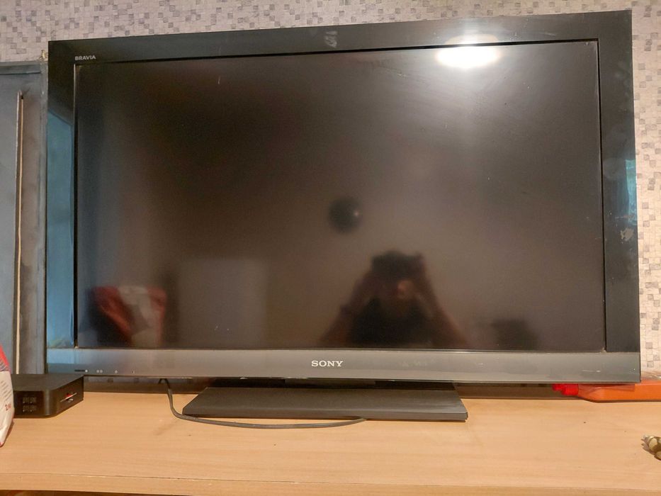 Телевизор за части лично предаване