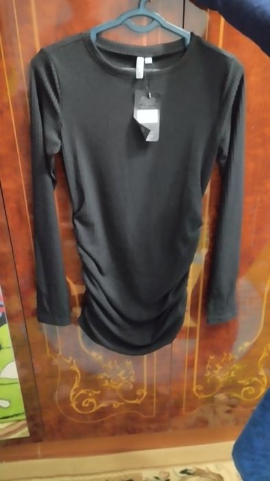 Новый платье купила для себя но не носила вообще