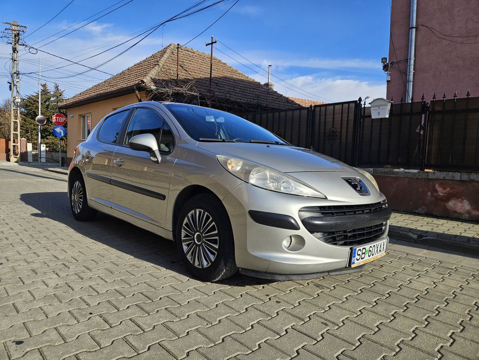 Vând Peugeot 207 1.4HDi