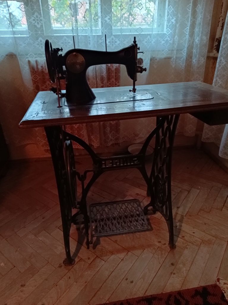 Mașina de cusut singer