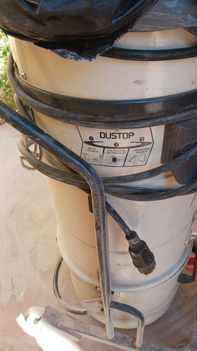 Aspirator industrial  pentru suprafețe mari