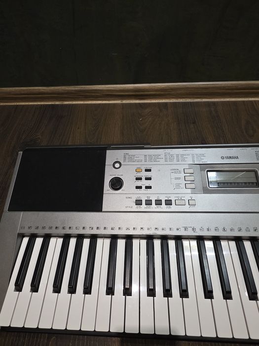 Пиано Yamaha PSR E353