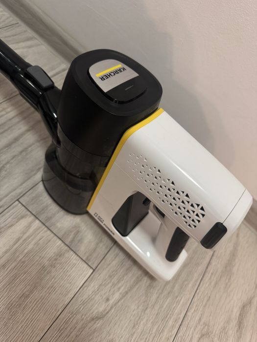 Aspirator vertical Karcher VC 4 Cordless myHome, 140 W