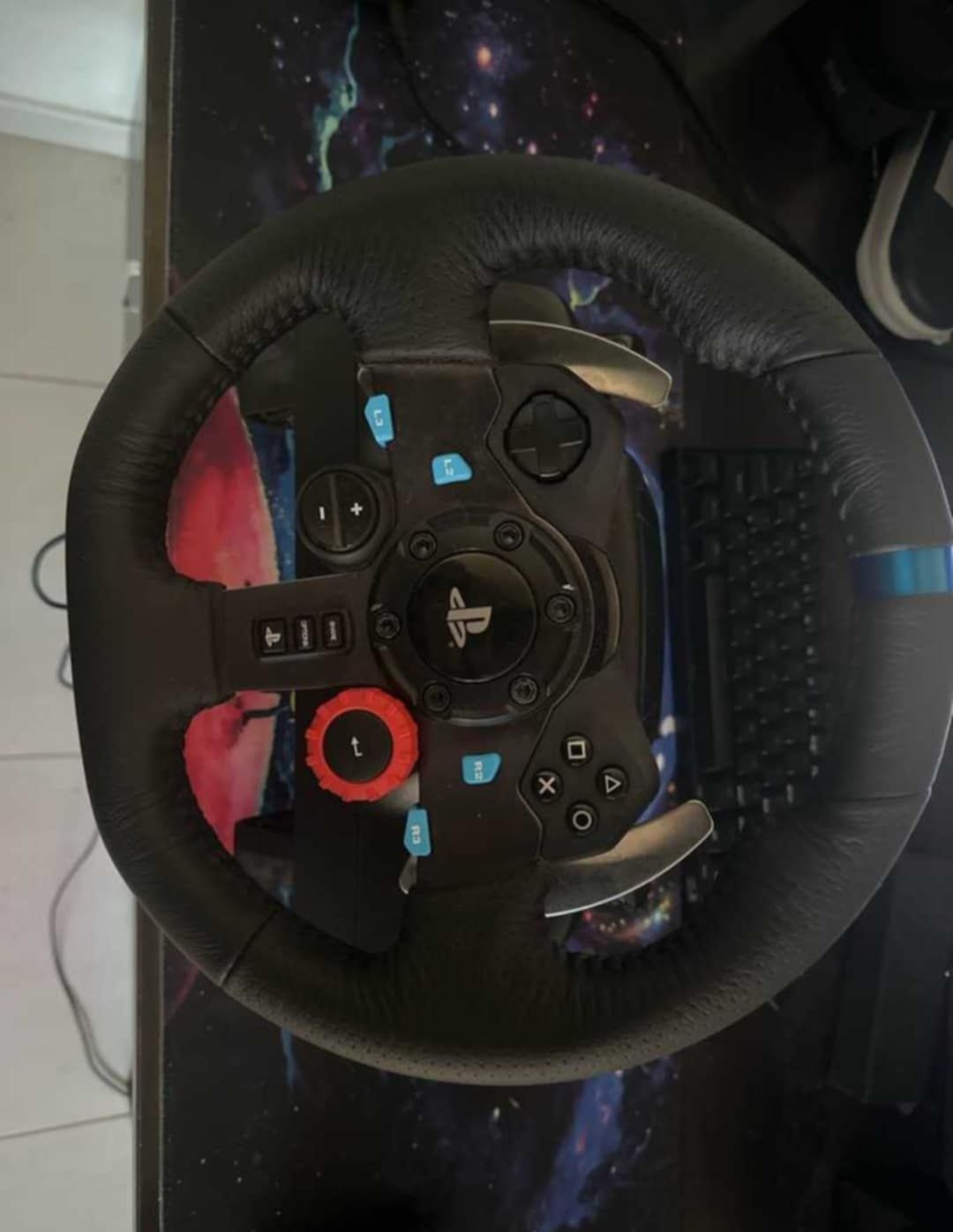 Logitech G29 работи с Playstation и Windows