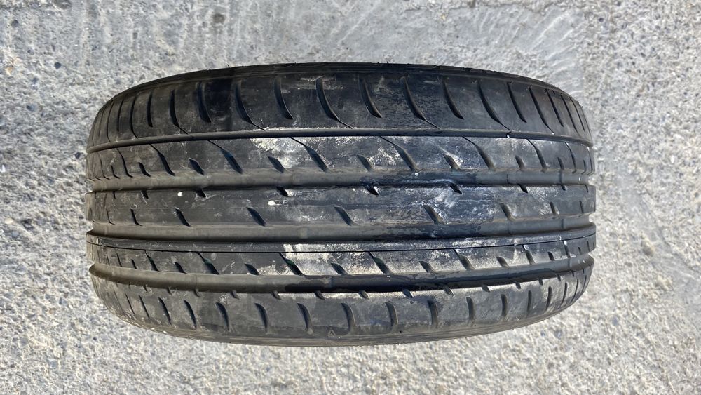 Балон 225/35 R 18