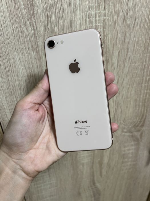 Продам телефон Iphone 8