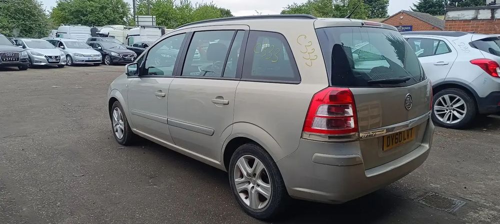 Dezmembrari / Dezmembrez Vauxhall Zafira B 1.6 Z16XER cod cutie M26 cod culoare GBF