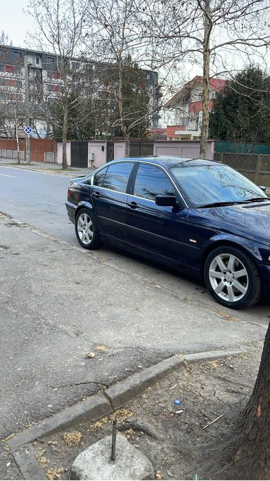 BMW 330 E46  Impecabil  An 2000