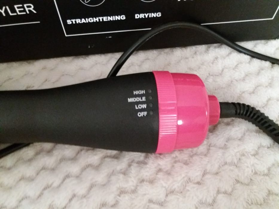 Perie electrica pentru par Fixa cu aer cald , One Step 3 in 1