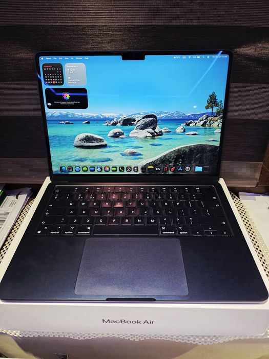 MacBook Air 13, M2, SSD 256GB, 8GB Ram, 10/10, Cutie, Cablu, Incărcăto