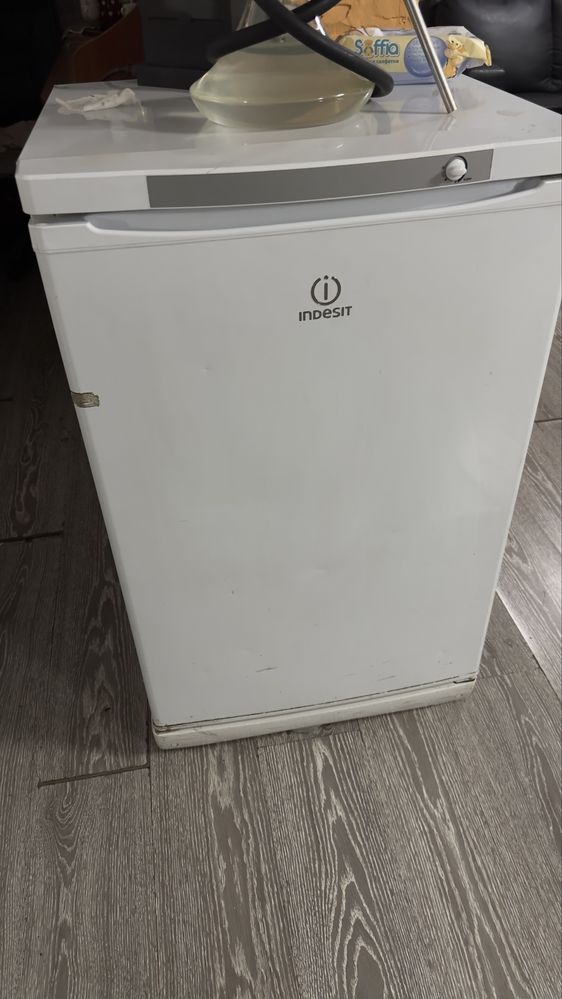 Морозильник Indesit