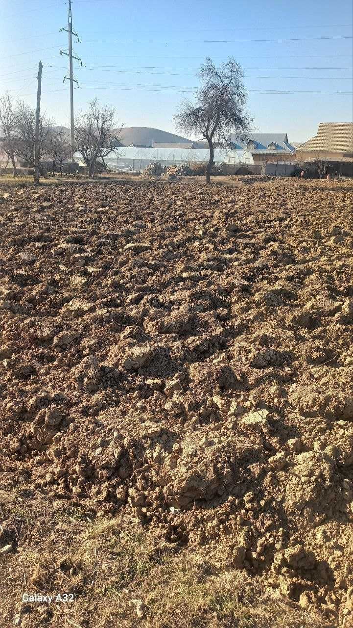 Qumqo‘rg‘on tumani Bog‘ara maxallasida 15 sotix yer sotiladi