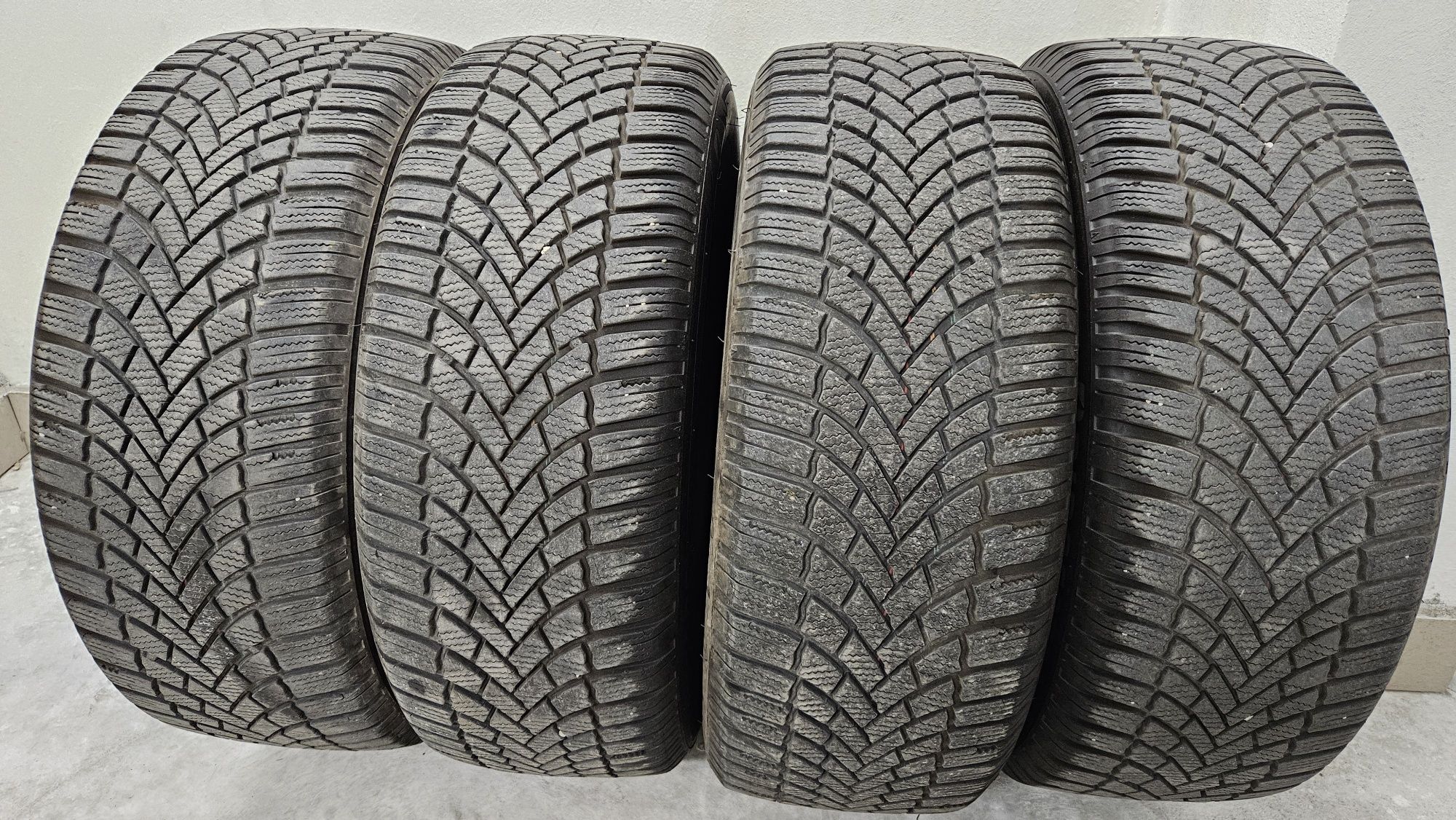 215/55/17 Bridgestone LM005 зимни