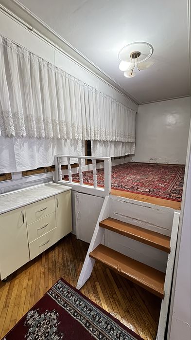 Srochno 5 xonali uy sotiladi!