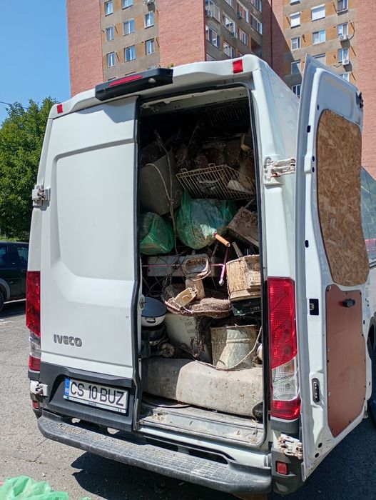 Transport marfă.Mutări și debarasări complete.MANIPULANȚI MARFĂ