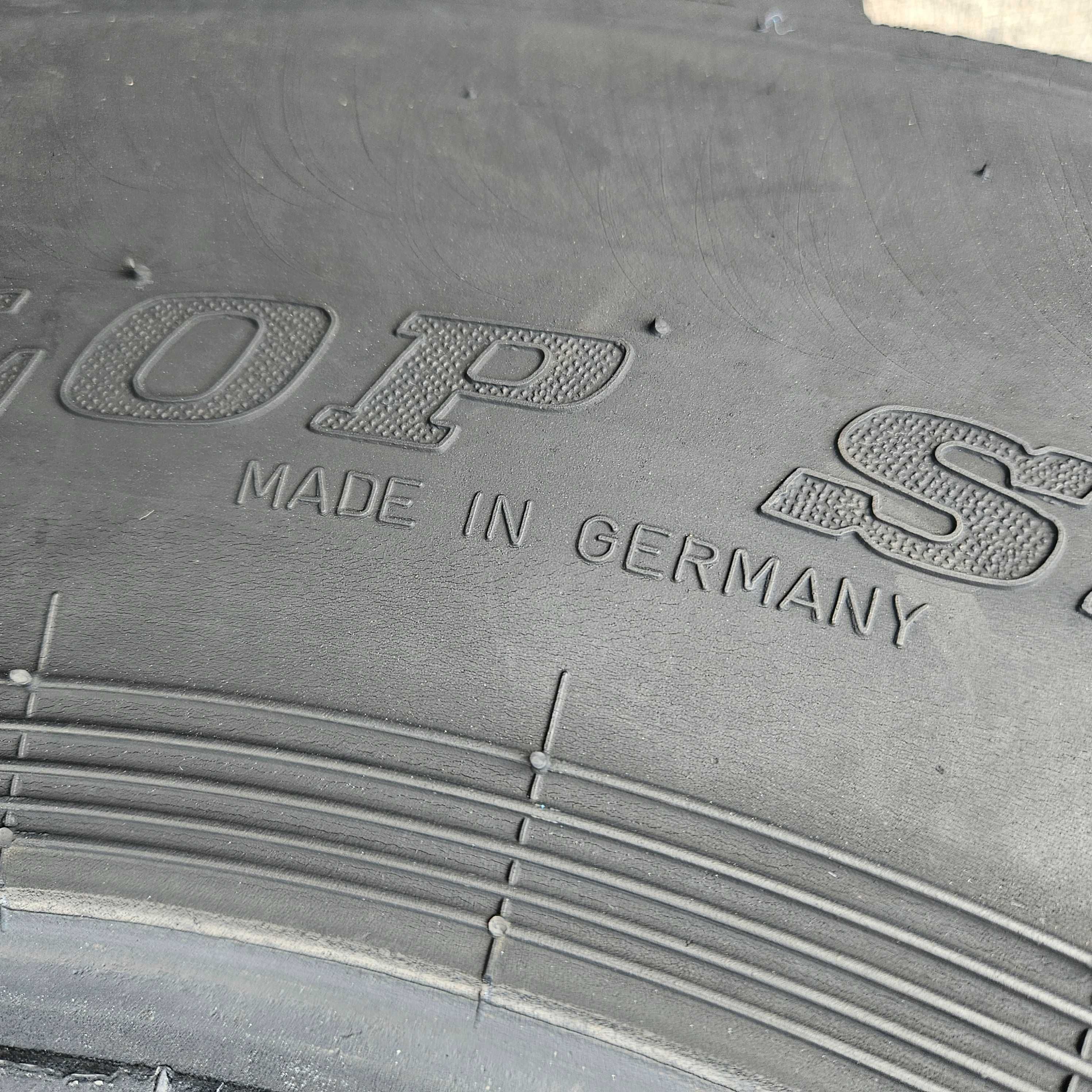 2 тежкотоварни гуми 12.5R20 (335/80R20) Dunlop SP PG8 MPT 147K Germany
