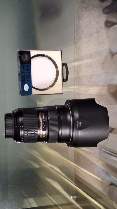 Obiectiv Nikon 24-70 f2.8 impecabil