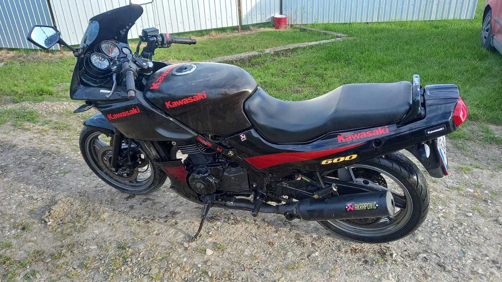 Vând motocicletă
