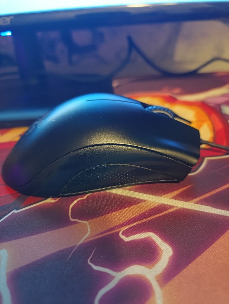 Razer deather Essential