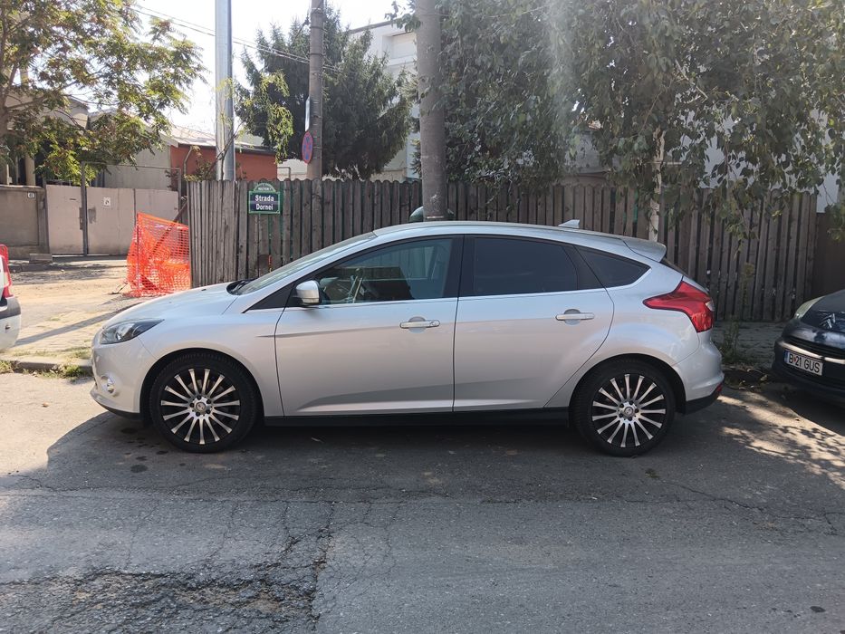 Ford focus titanium 1.6ecoboost impecabil 160mii/km