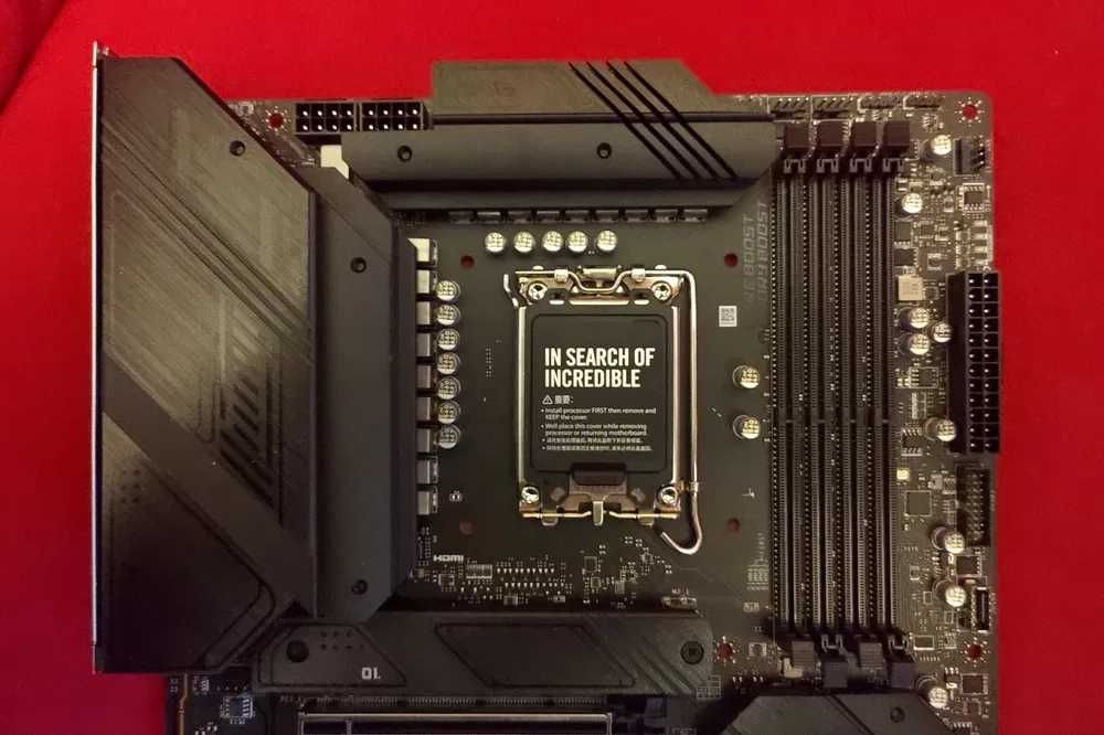 Core i7-12700K и MSI Z790 Tomahawk WiFi / опции i7-14700KF i9-14900KF