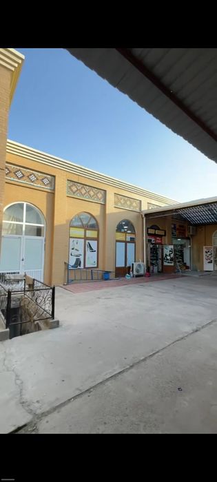 "Arabon" Savdo majmuasida Doʻkon sotiladi