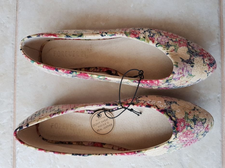 Balerini dama Forever 21