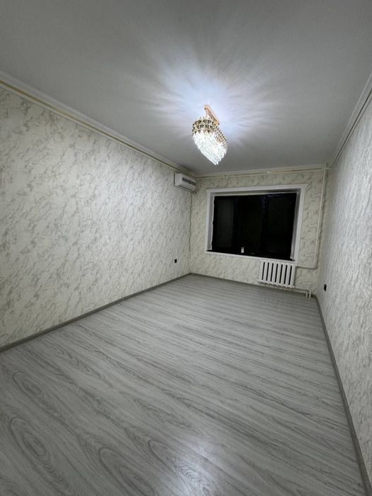 Сотилади 4/3/4 Коракамиш 2/5