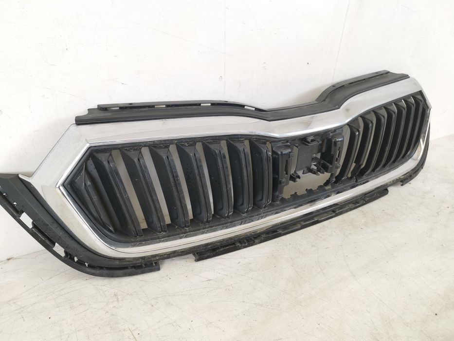 Централна решетка Шкода / Skoda Octavia 4 Оригинална, в добро състояни