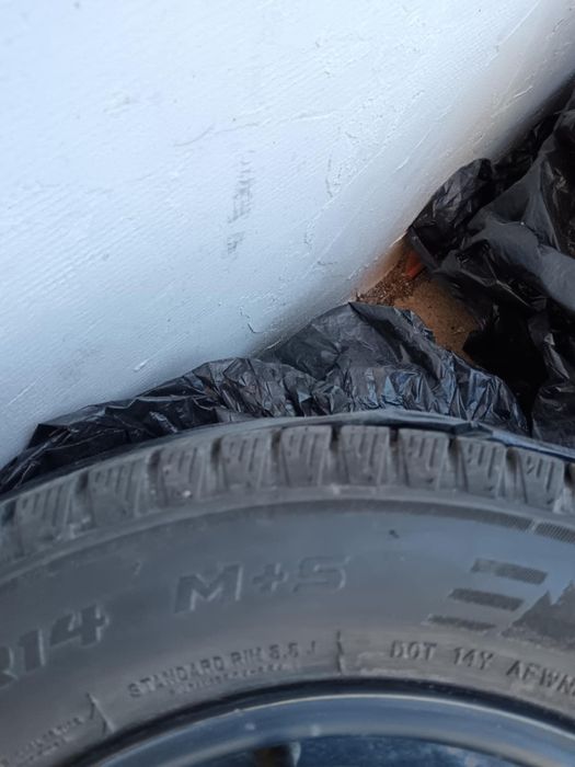 Чисто Нови  гуми 185/60/R14 от VW polo 2007,но стават и за Audi and Sk