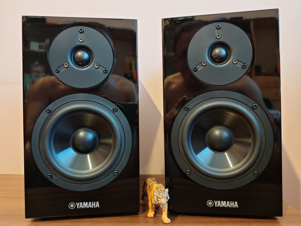 Yamaha NS-BP300. Super boxe de raft. Sunet cristal. Preț fix !