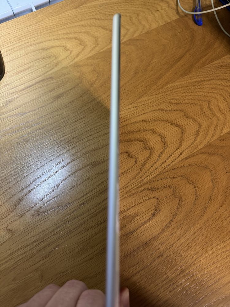 Продавам Ipad Air 2