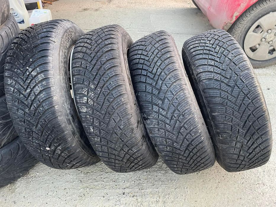Roți de iarnă complete 195/65/15 5x112