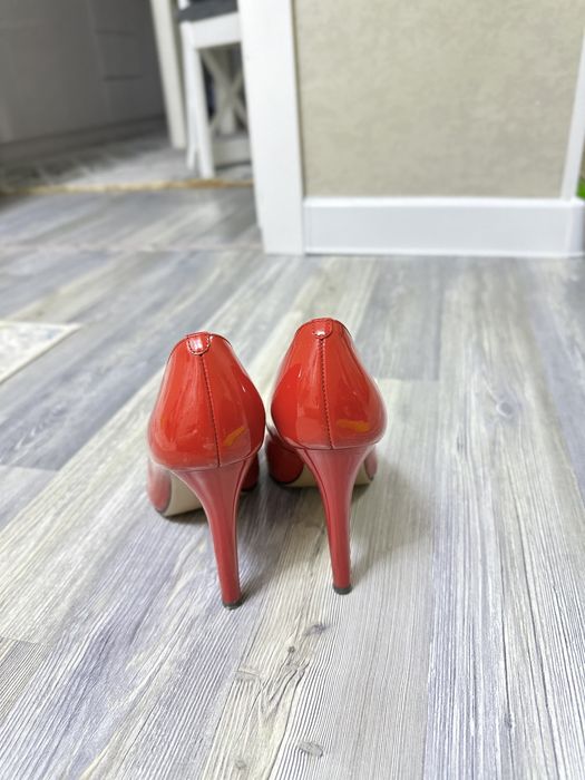 Продается туфли