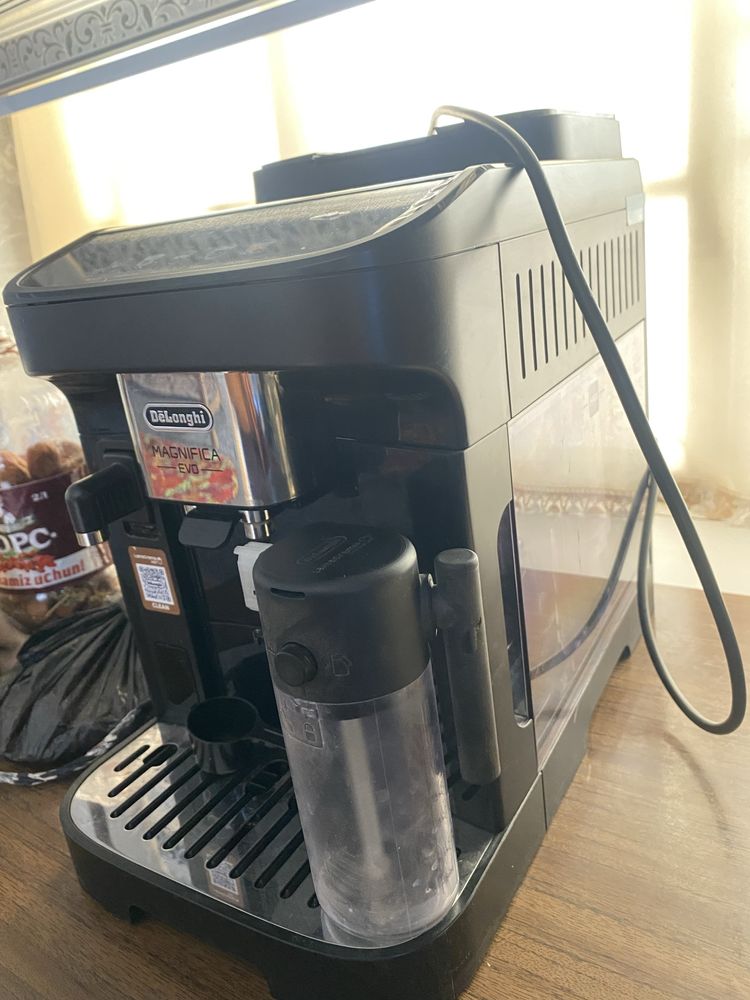 Kofe aparati (coffee machine) delonghi