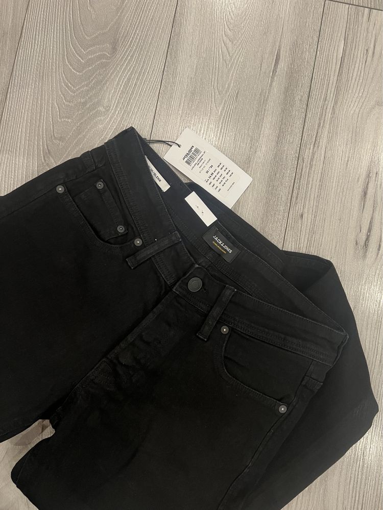 Blugi negri Jack&Jones 30/34 noi