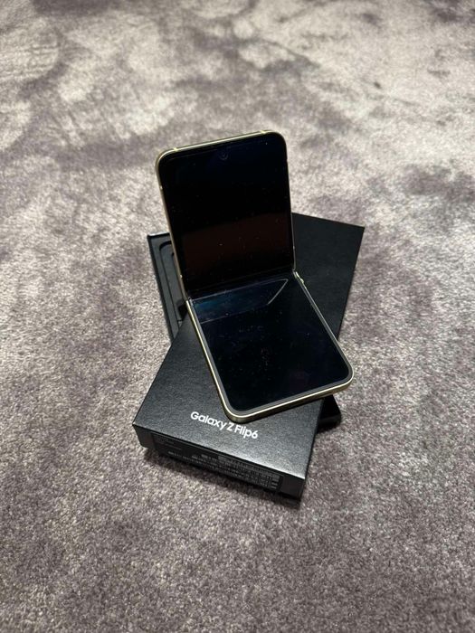 Samsung Galaxy Z flip6