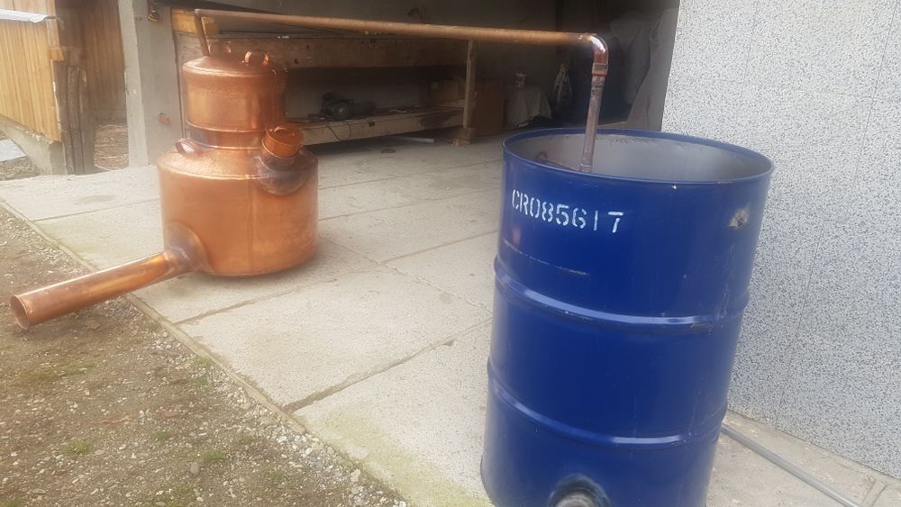 Vând cazane de făcut tuica din cupru sau inox