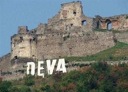 De vânzare loc de veci, Deva