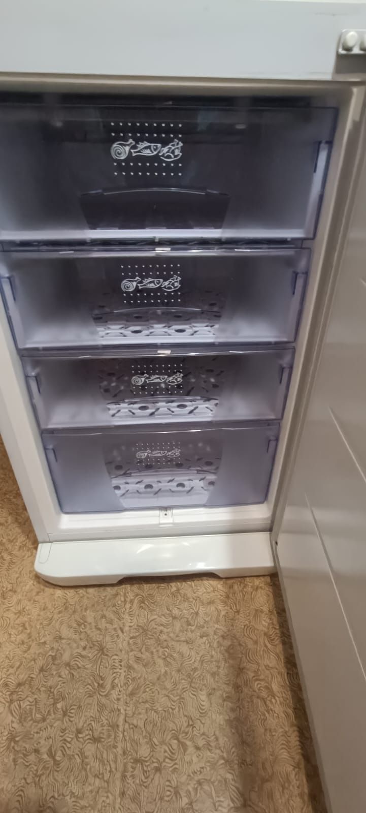 Продам холодильник Бирюса