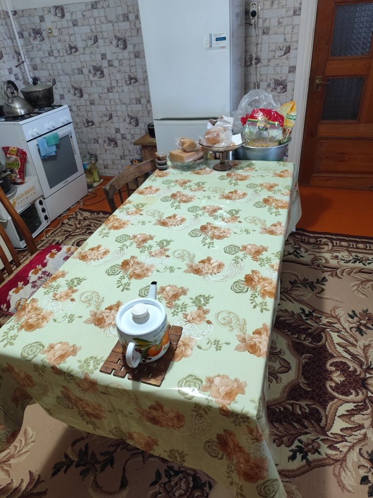 Стол 1.5метровый