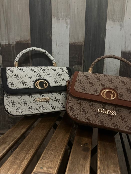 Дамска чанта Guess