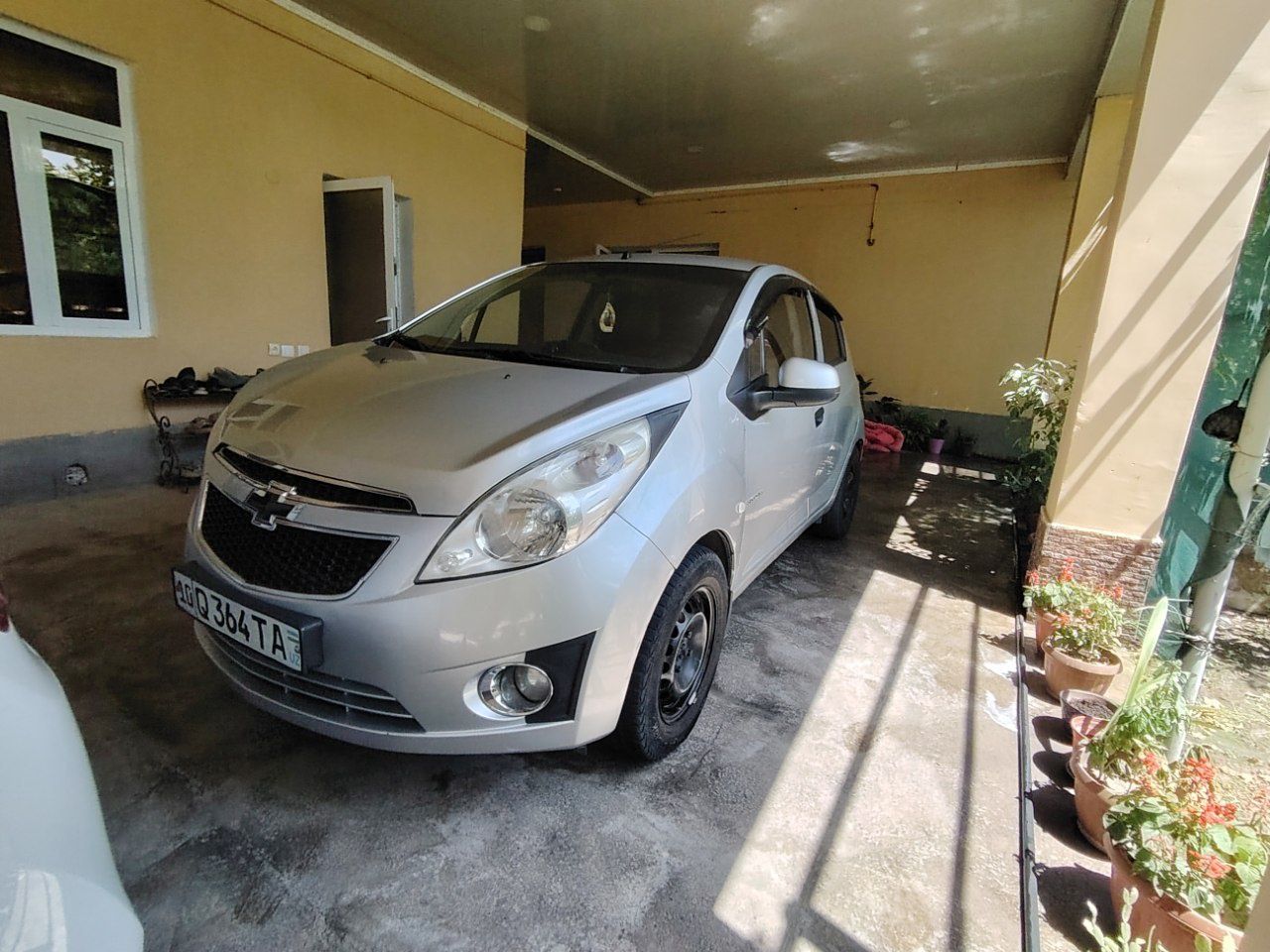 Chevrolet spark .