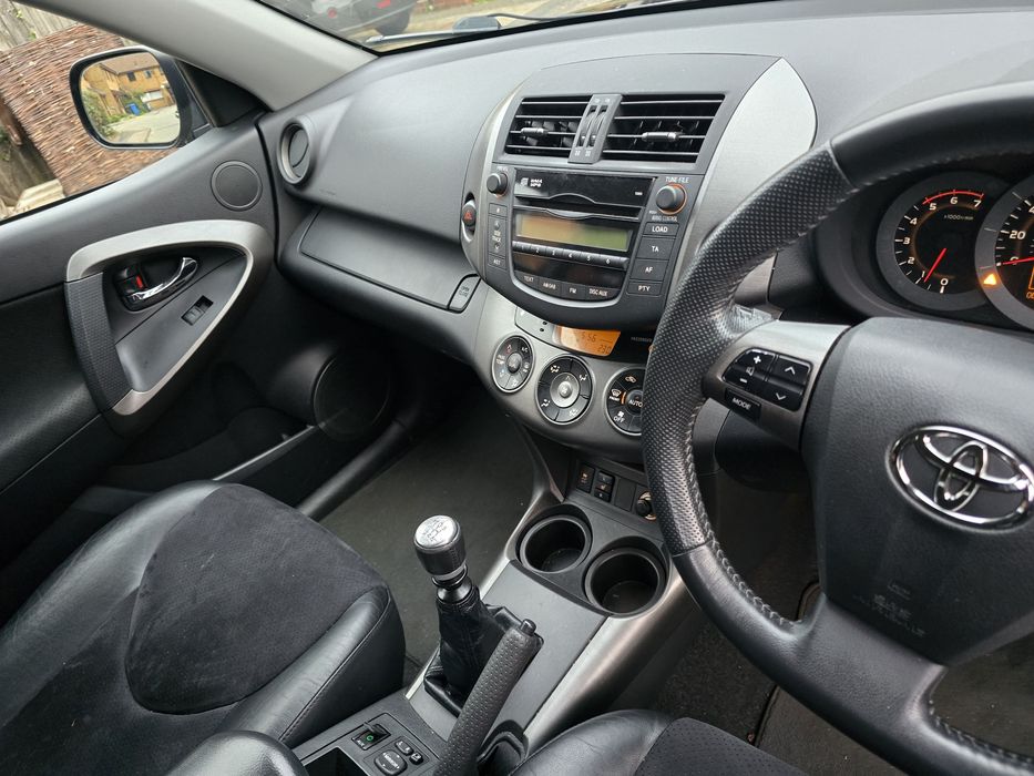 Toyota RAV4 във много добро състояние