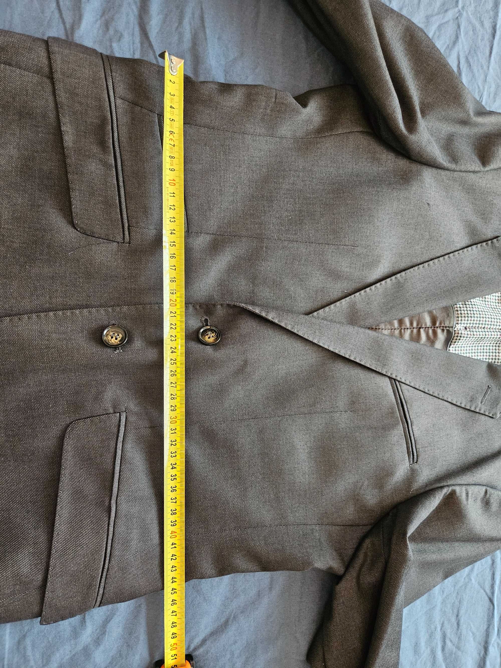 Costum gri Zara Man marimea M stare impecabila