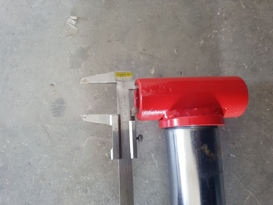 Cilindru basculare remorca agricolă