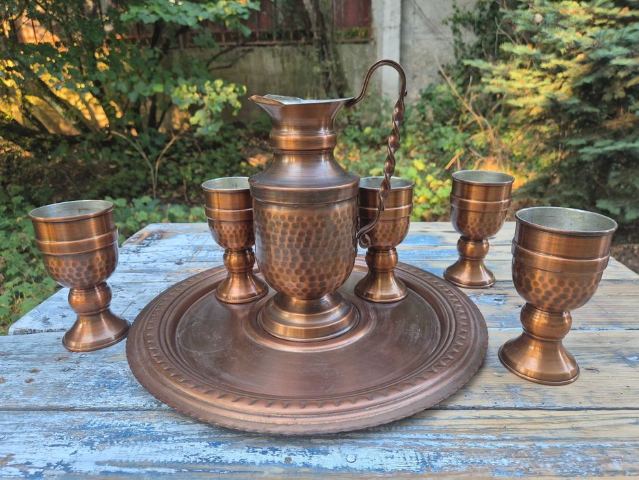 Стар Сервиз за Вино ръчно изработен от Мед не е ползван