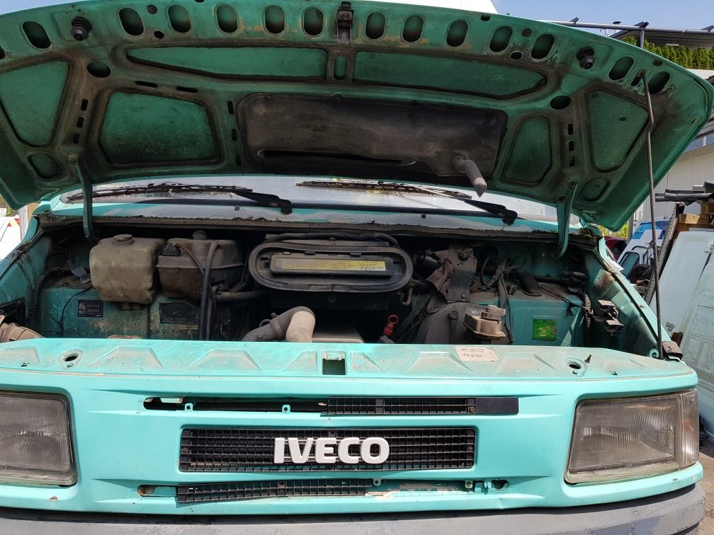 Продавам Ивеко 5912/Iveco 5912/ на части